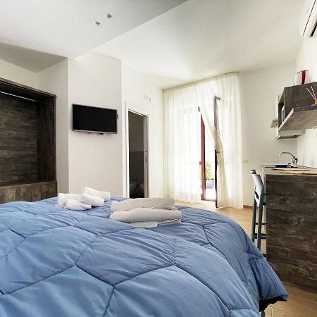 Готель Sunny House - De Vivo Realty Сорренто Екстер'єр фото