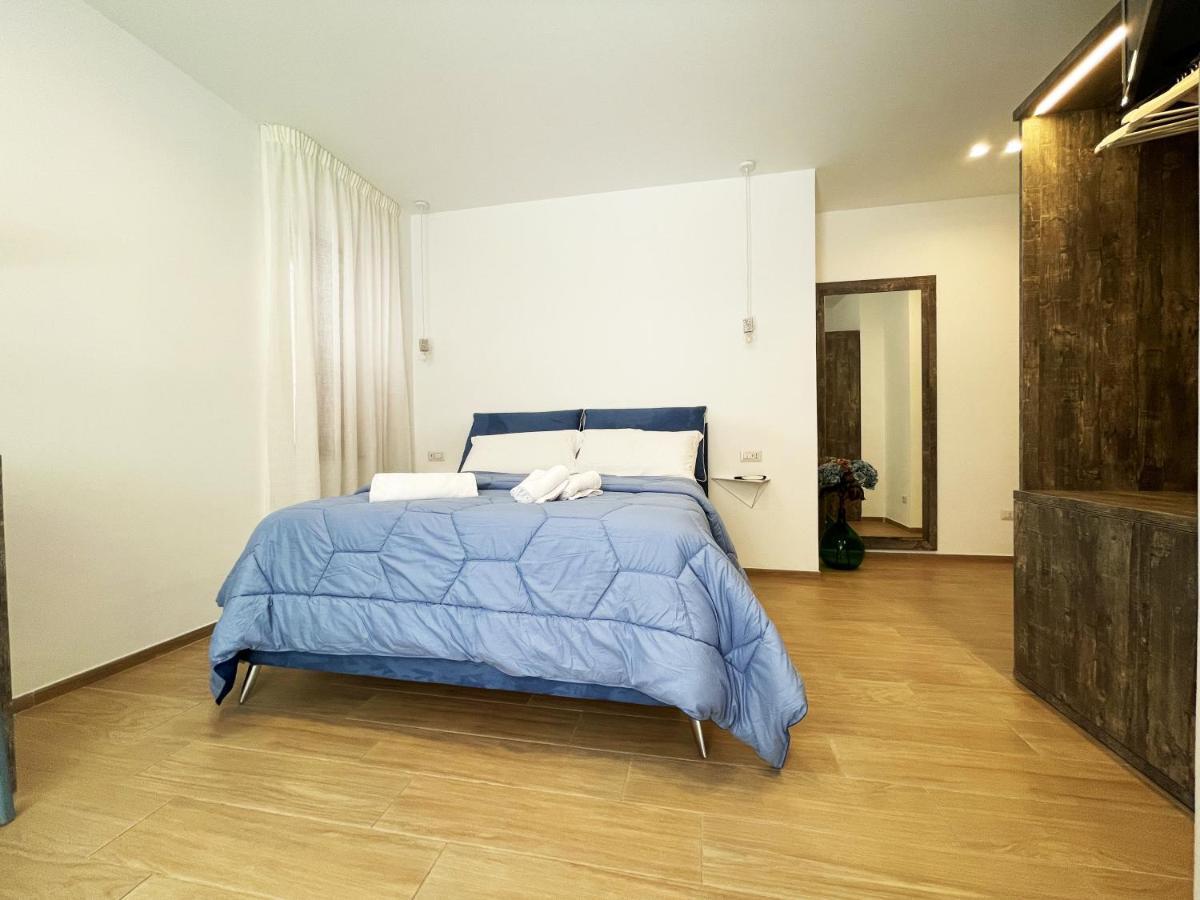Готель Sunny House - De Vivo Realty Сорренто Екстер'єр фото